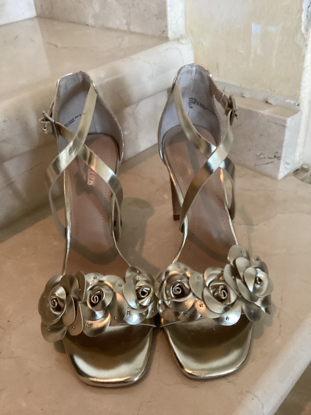 Charles David -  GOLD CROSS STRAP 4 inch Heels 7M with Floral Studded Appliqué